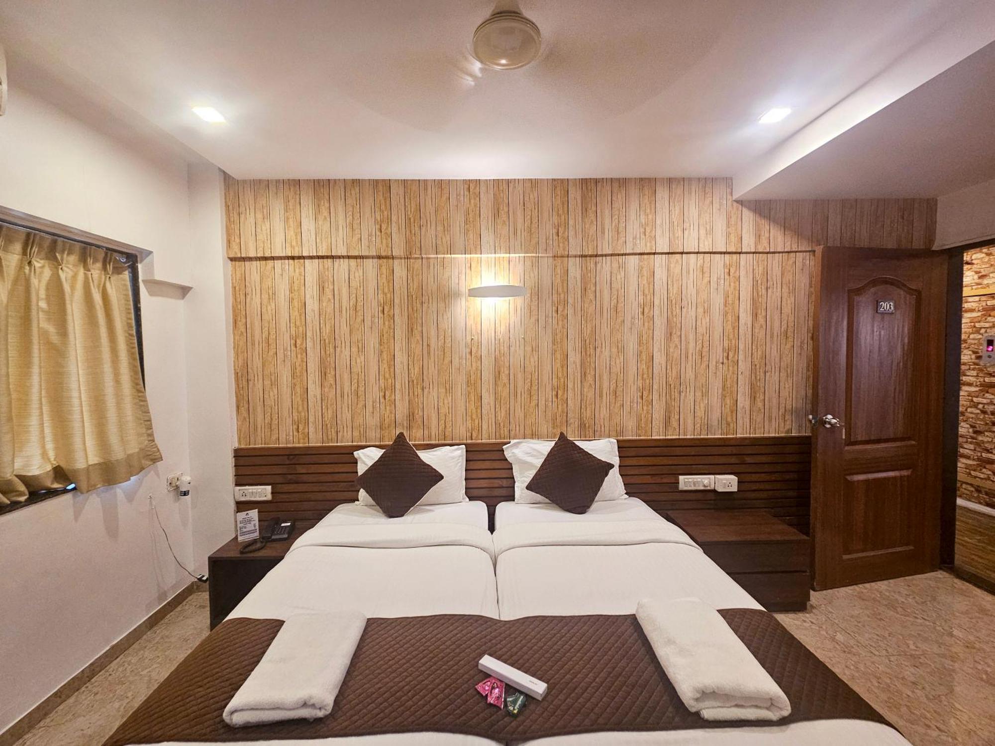 Astha Residency Hotel Mumbai Kültér fotó