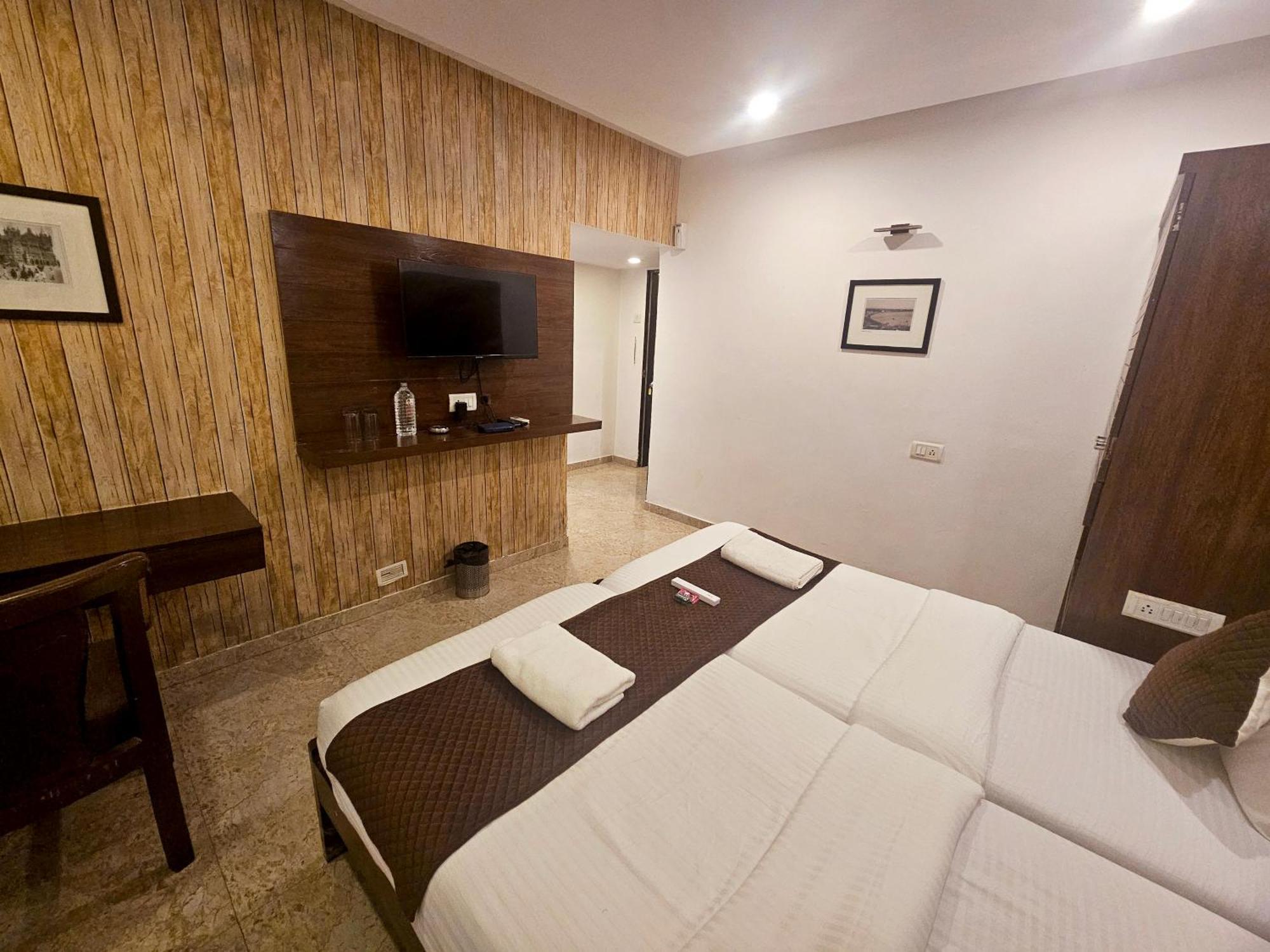 Astha Residency Hotel Mumbai Kültér fotó